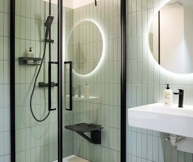 호텔 Urban Jungle Apartments