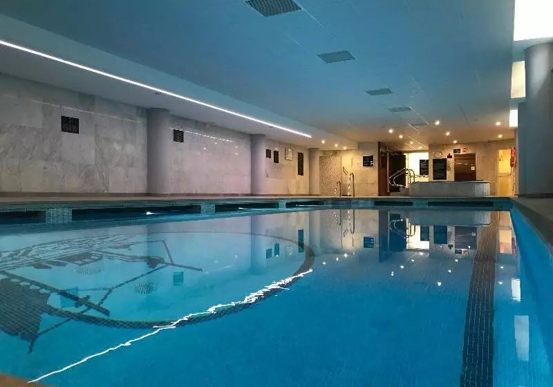 אתר נופש Macdonald Dona Lola Club