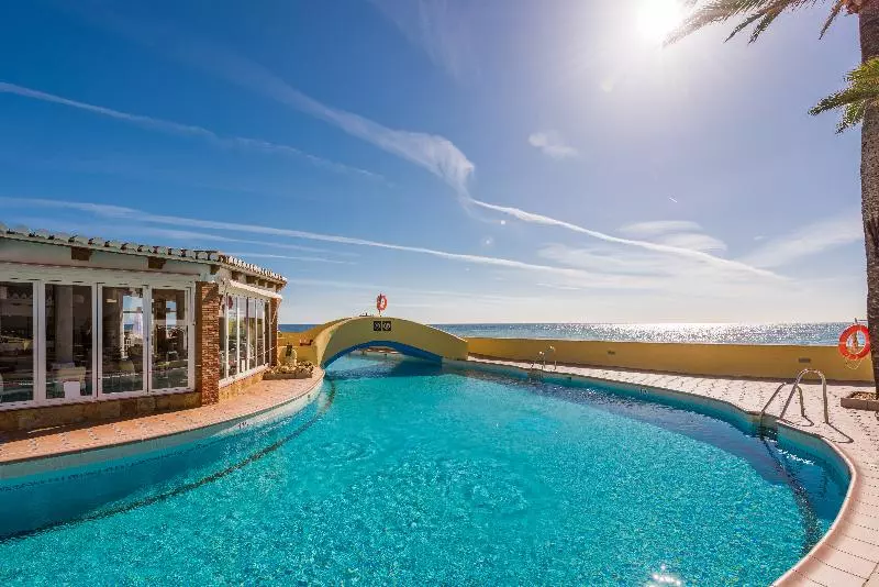 אתר נופש Macdonald Dona Lola Club