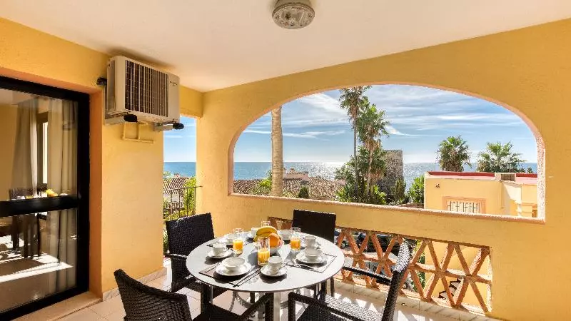 אתר נופש Macdonald Dona Lola Club