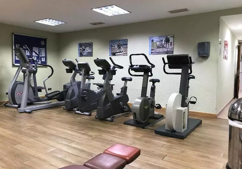 אתר נופש Macdonald Dona Lola Club