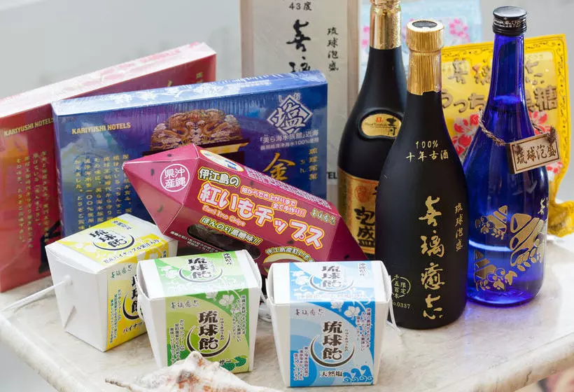 בית מלון כפרי Okinawa Kariyushi Lch. Premium