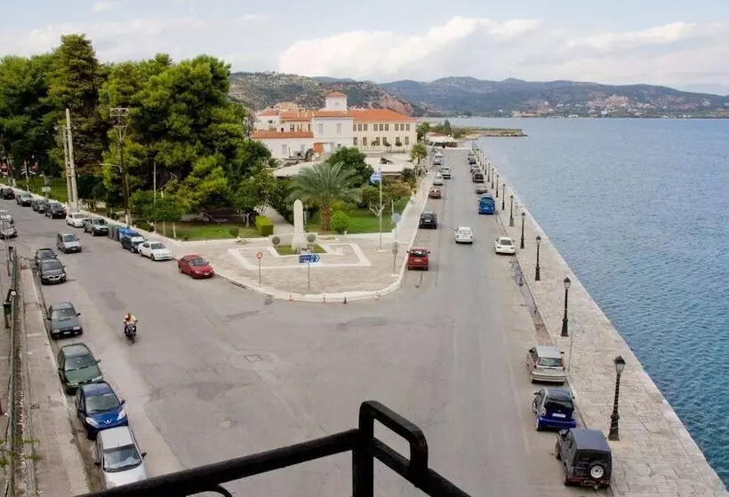 בית מלון כפרי Aktaion City