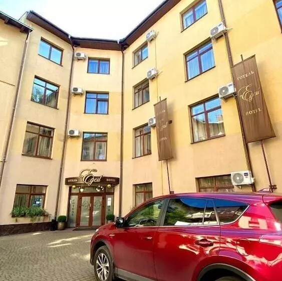 Edem Hotel Lviv