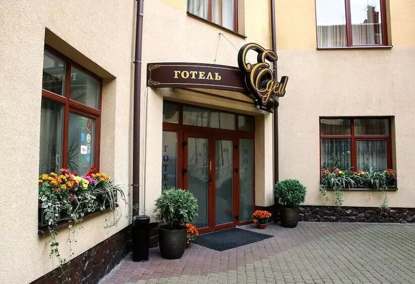 Edem Hotel Lviv