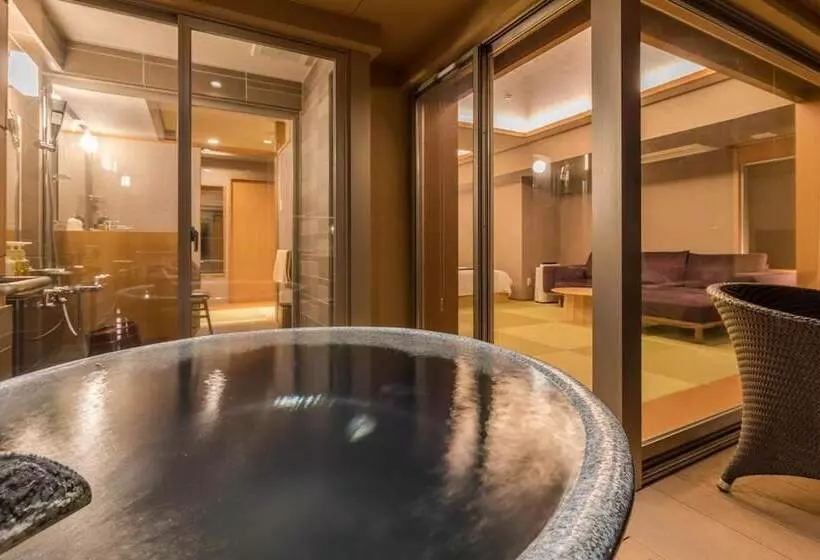 Отель Inatoriso