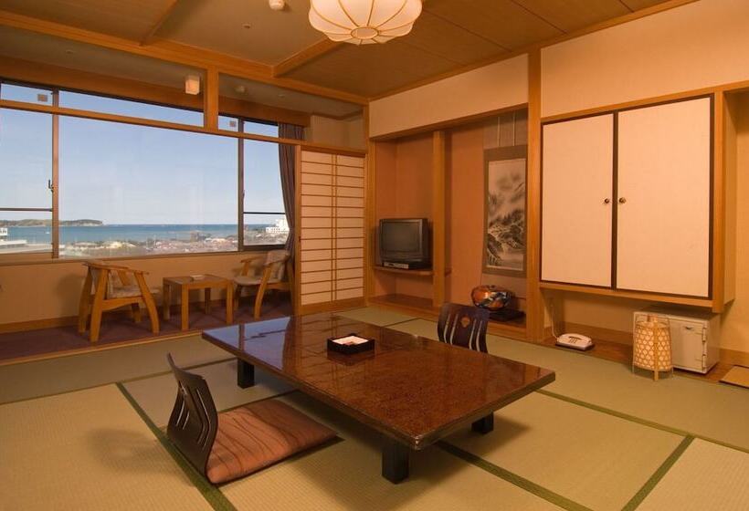 호텔 Hiizurukurenainoyado Katsuurakanko