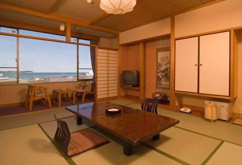 Отель Hiizurukurenainoyado Katsuurakanko