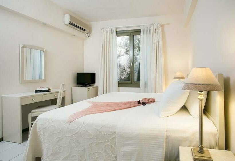 Отель Kenta Beach