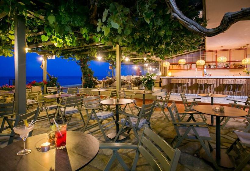 Отель Kenta Beach