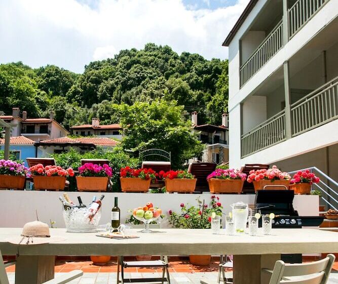 Отель Kenta Beach