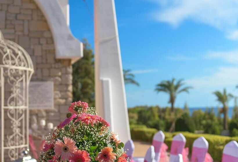 فندق La Marquise Luxury Resort Complex