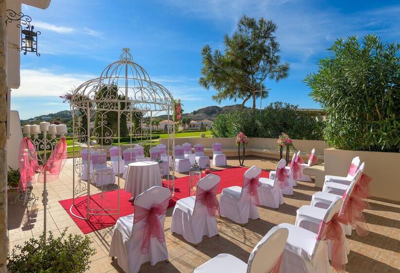 فندق La Marquise Luxury Resort Complex