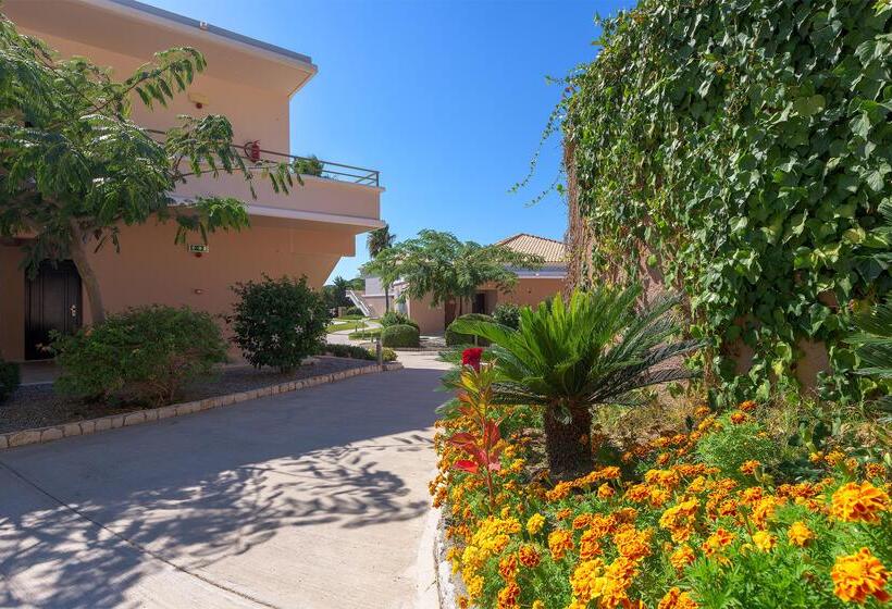 فندق La Marquise Luxury Resort Complex