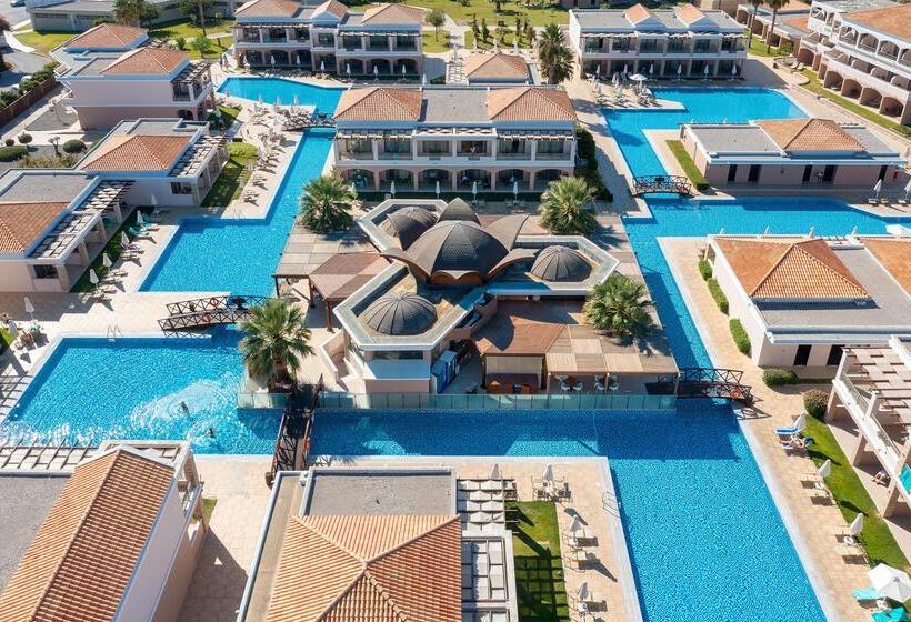 فندق La Marquise Luxury Resort Complex