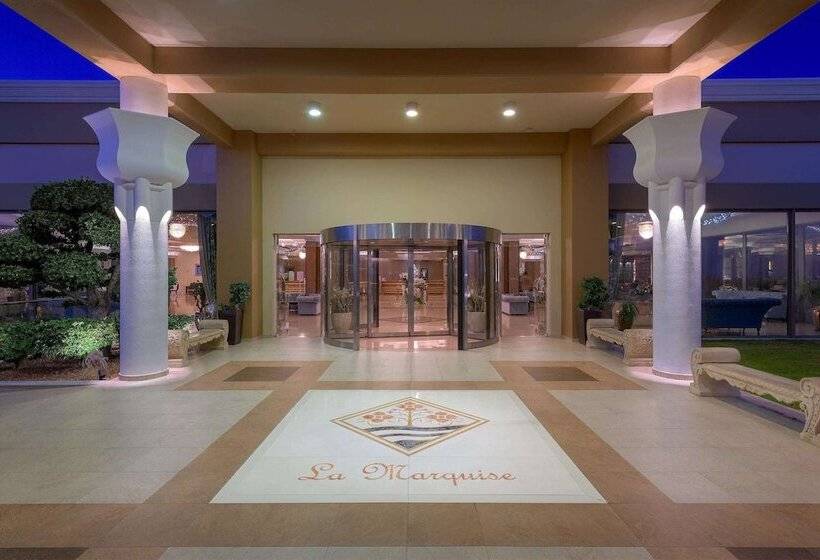 فندق La Marquise Luxury Resort Complex