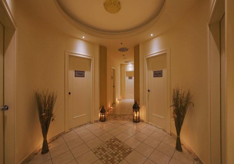 فندق La Marquise Luxury Resort Complex