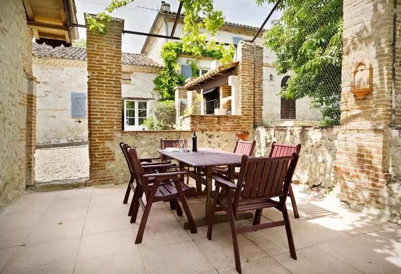 乡村酒店  Le Farat Bed & Breakfast