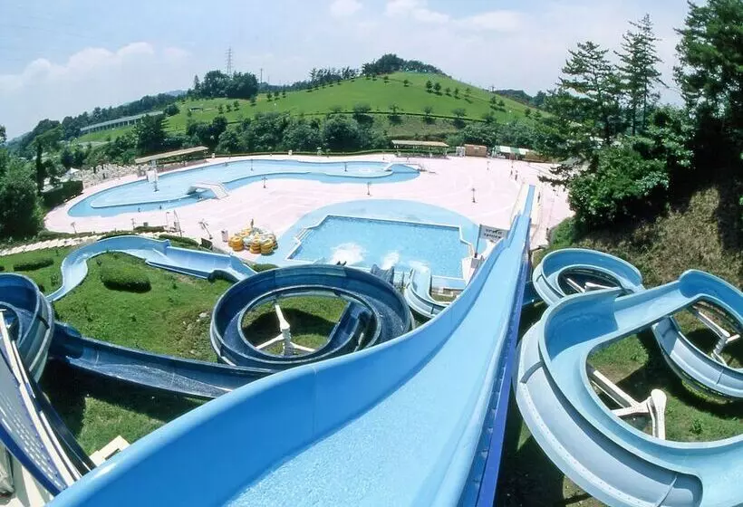 Отель Tsumagoi Resort Sai No Sato