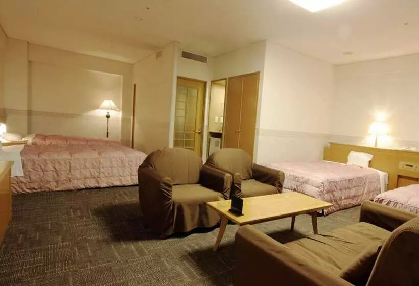 Отель Tsumagoi Resort Sai No Sato