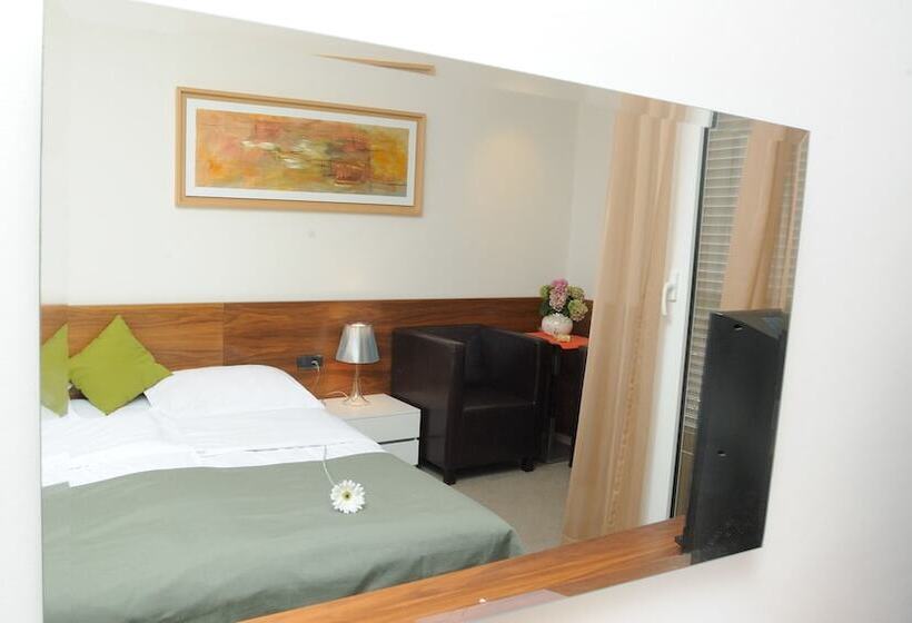 酒店 Vrilo   Adults Only