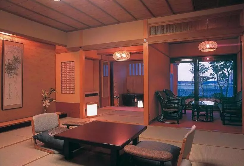 Отель Yamashiro Onsen Yuzankaku