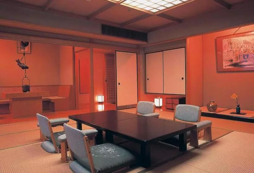 Отель Yamashiro Onsen Yuzankaku