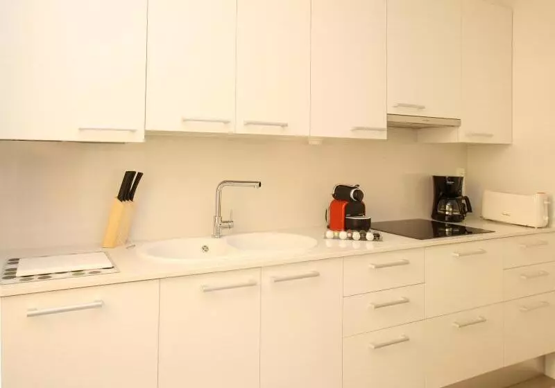 Mh Apartments Suites