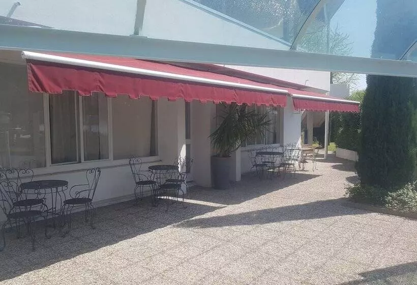 בית מלון כפרי Eurovil