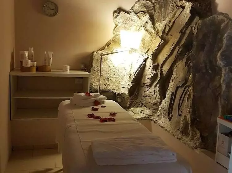 בית מלון כפרי Eurovil