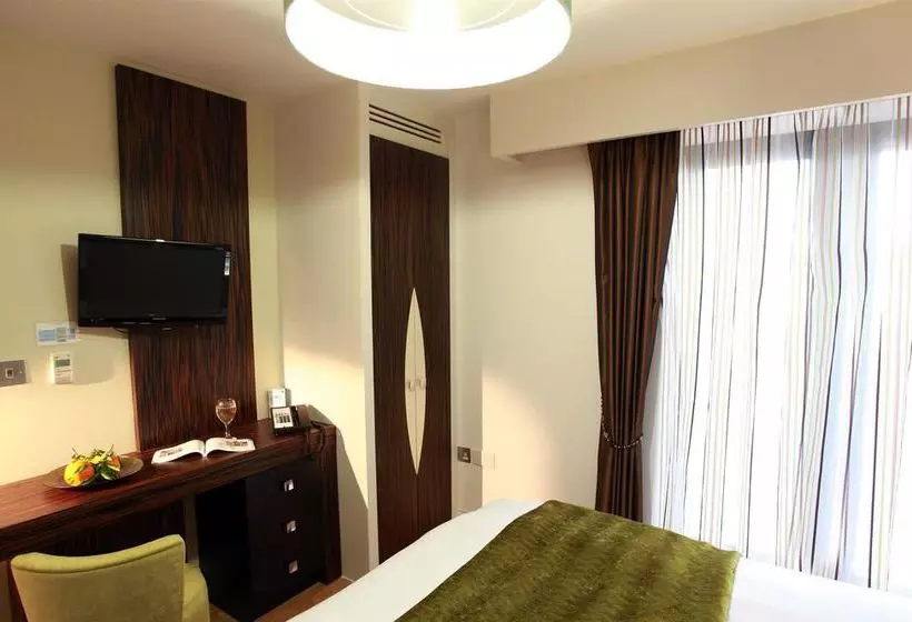 Best Western Maitrise Suites Apartment Hotel