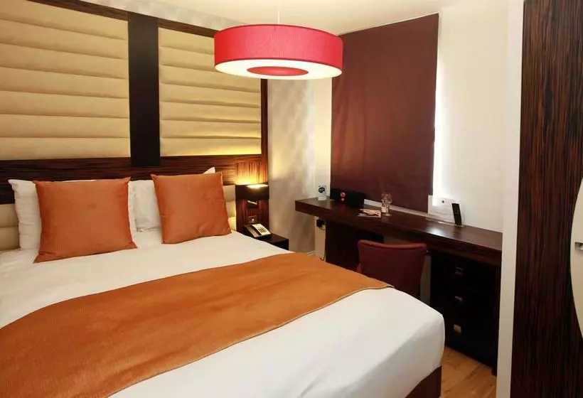 Best Western Maitrise Suites Apartment Hotel