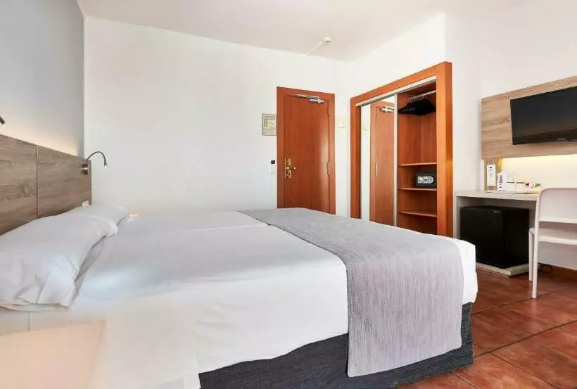 Globales Los Delfines Hotel & Apartments