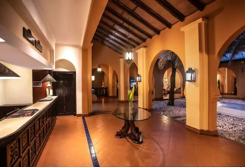 בית מלון כפרי Avani Pemba Beach