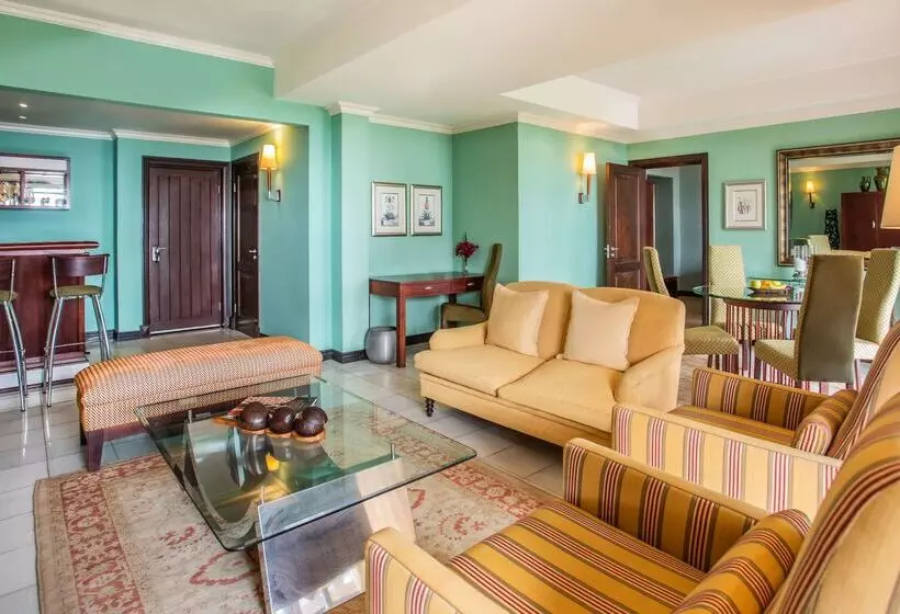 בית מלון כפרי Avani Pemba Beach