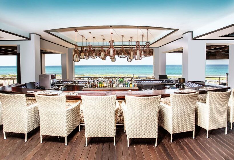 فندق Avani Pemba Beach