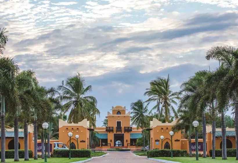 בית מלון כפרי Avani Pemba Beach