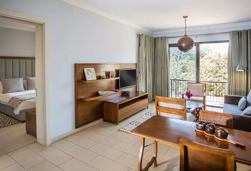 בית מלון כפרי Avani Pemba Beach