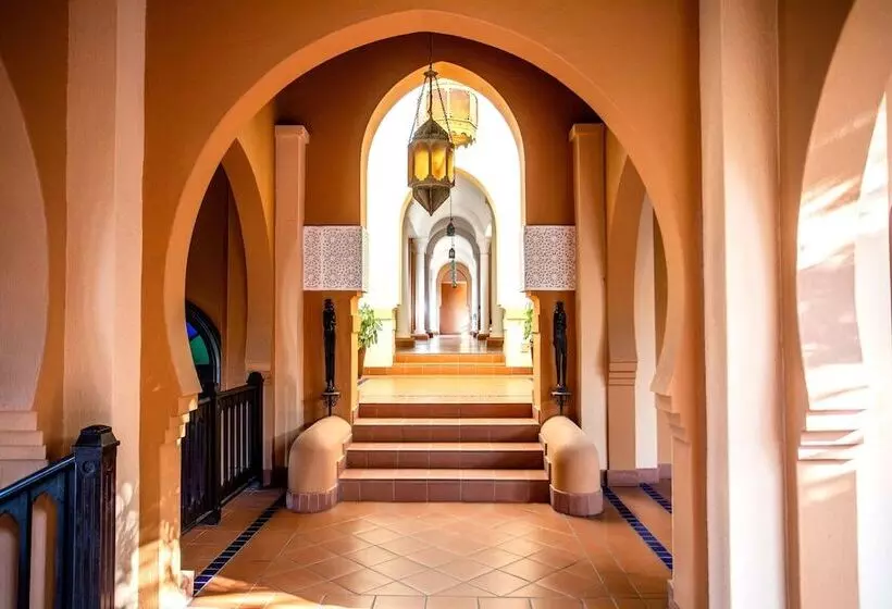 בית מלון כפרי Avani Pemba Beach