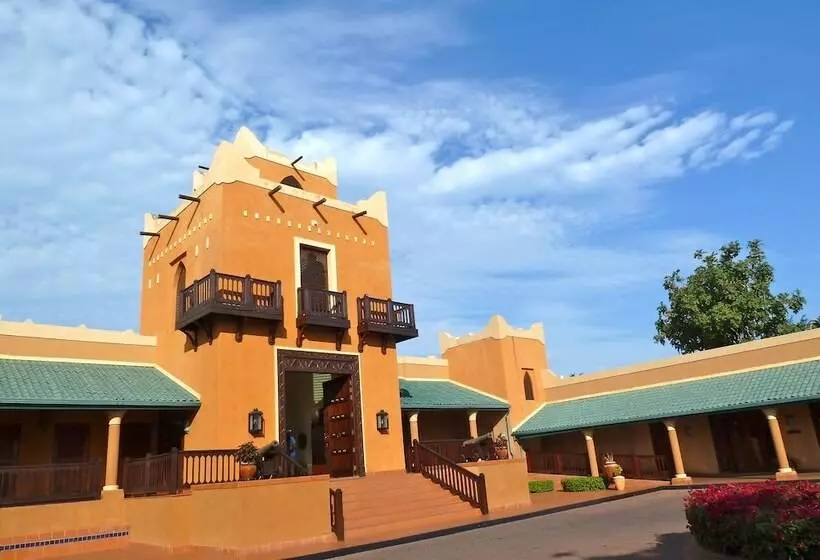 בית מלון כפרי Avani Pemba Beach