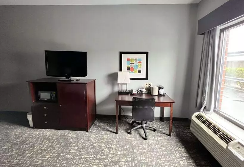 هتل Best Western Plus Glen Allen Inn