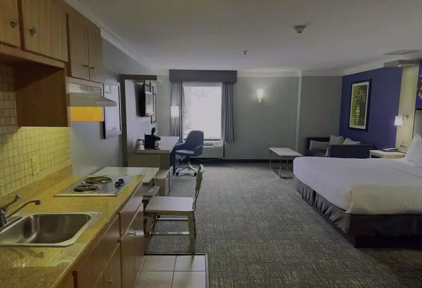 هتل Best Western Plus Glen Allen Inn