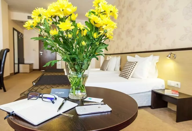 City Avenue Hotel By Hmg Free Parking Free Wi Fi
