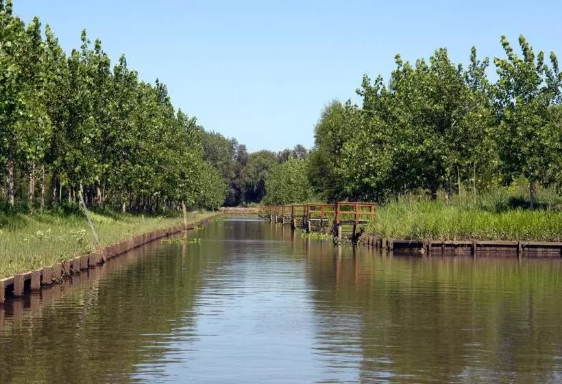 Отель Delta Eco