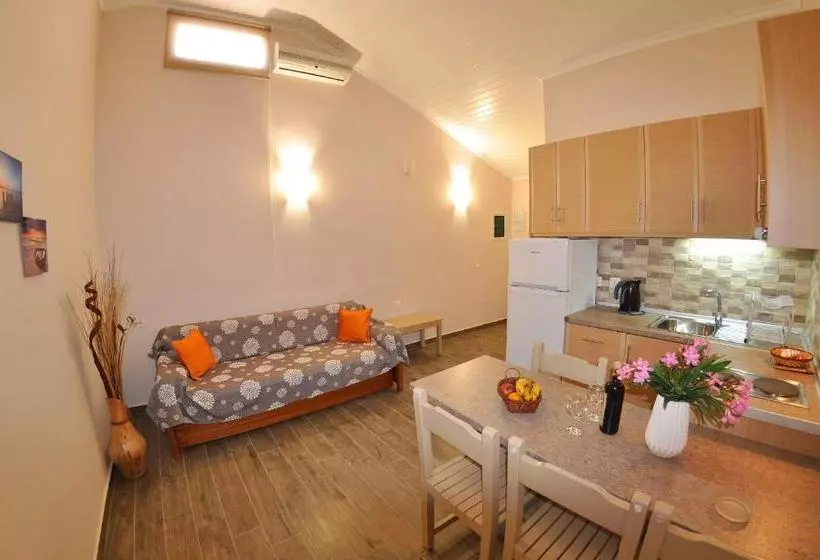 호텔 Dina's Paradise