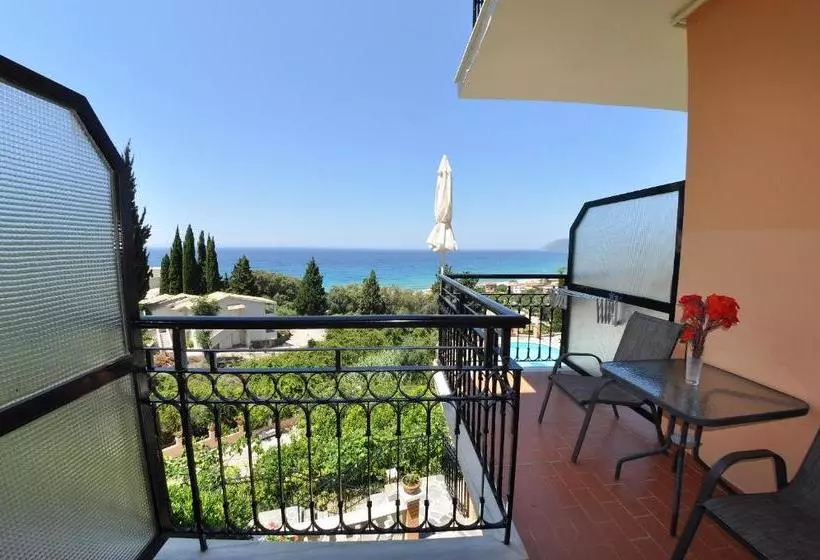 호텔 Dina's Paradise