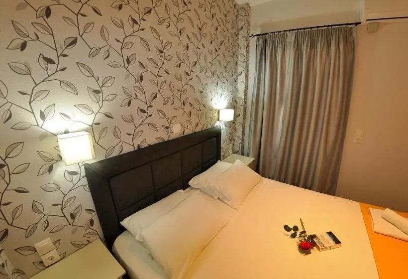 Hotelli Dina's Paradise