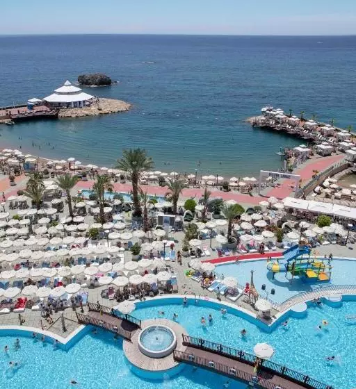 Отель Granada Luxury Okurcalar