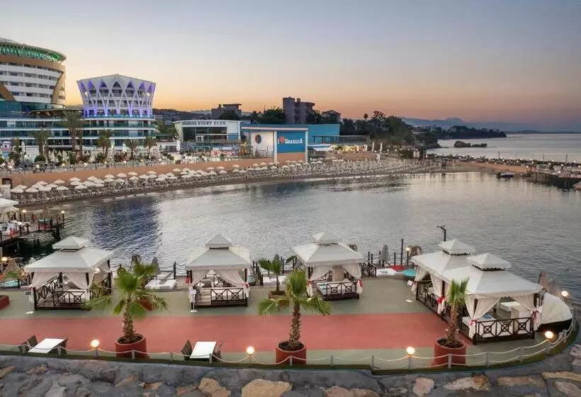 Отель Granada Luxury Okurcalar