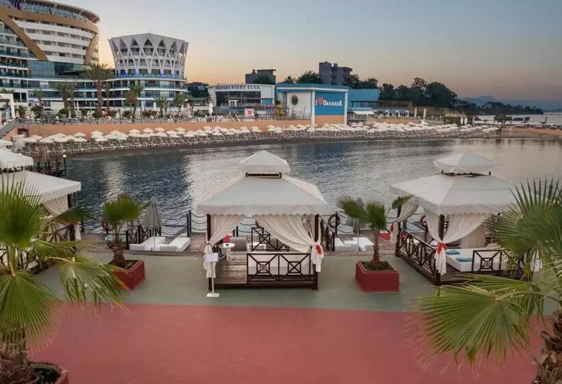 Отель Granada Luxury Okurcalar